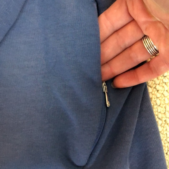 Athleta Sweatshirt - Picture 4 of 8